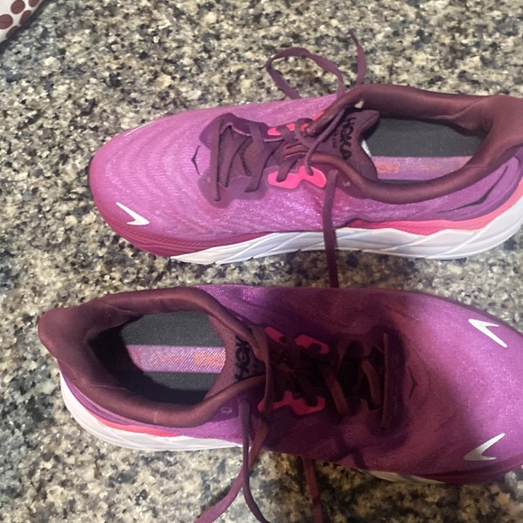Women’s “HOKA” Running shoes 10.5 B - Picture 2 of 4